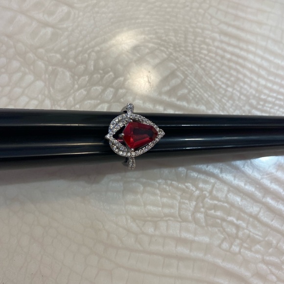 Silver ring - Picture 3 of 8